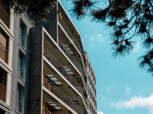 Helvetica Life Investment Foundation holt mit Erstemission 98 Millionen Franken