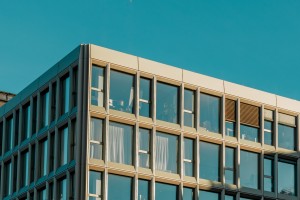 La fin du télétravail? Pas en Suisse et cela a des conséquences pour l'immobilier de bureau